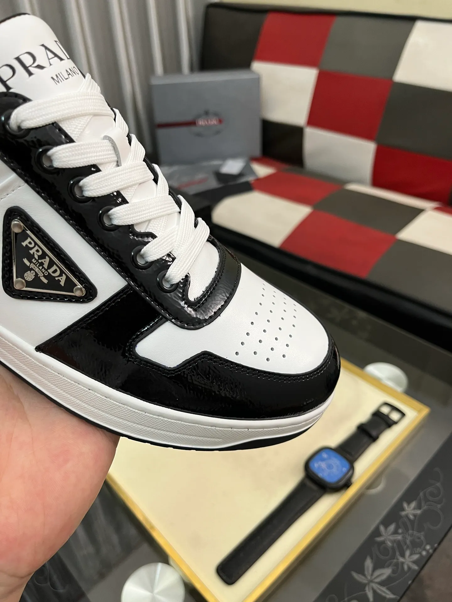 Men's shoes 💰560⌚️⌚️【PRADA】Prada - high-end quality original order 🔍🔍🔍 casual sports shoes - upper: 🔝 Nappa calfskin, brand high satin hollow canvas, shoe body sewn brand metal fasteners, tongue injection molded brand logo - lining: water-dyed cowhide - outsole: ultra-light TPU foam rubber; two-color molded outsole -Ultra-high quality control and fine workmanship: highlighted (high-end, extravagance, and class) -Size: 38-444️⃣colors available